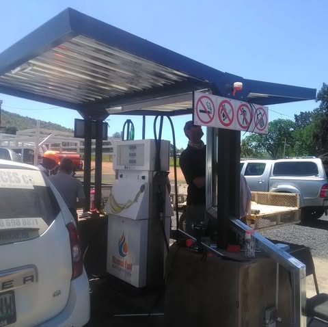 R24 Rustenburg Truck Stop Logo