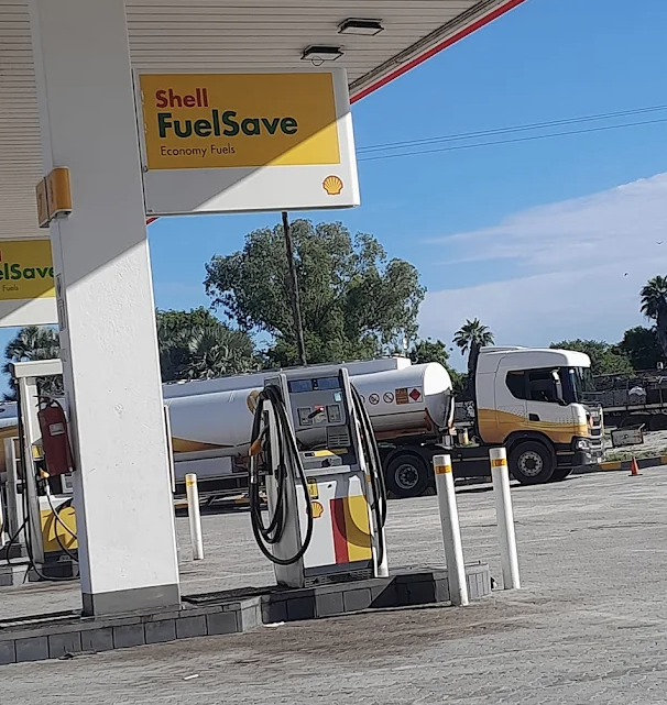 Sua Pan Filling Station - Shell Logo